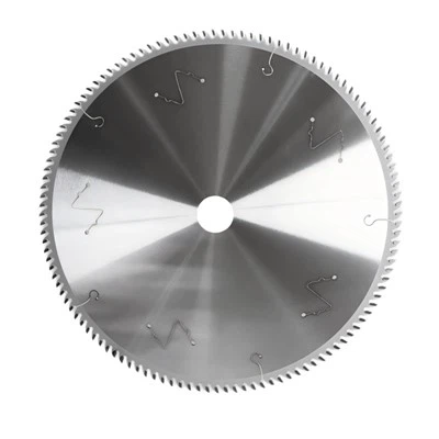 Ciorclán Saw Blade le haghaidh alúmanaim